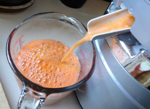 orange juice from juicer